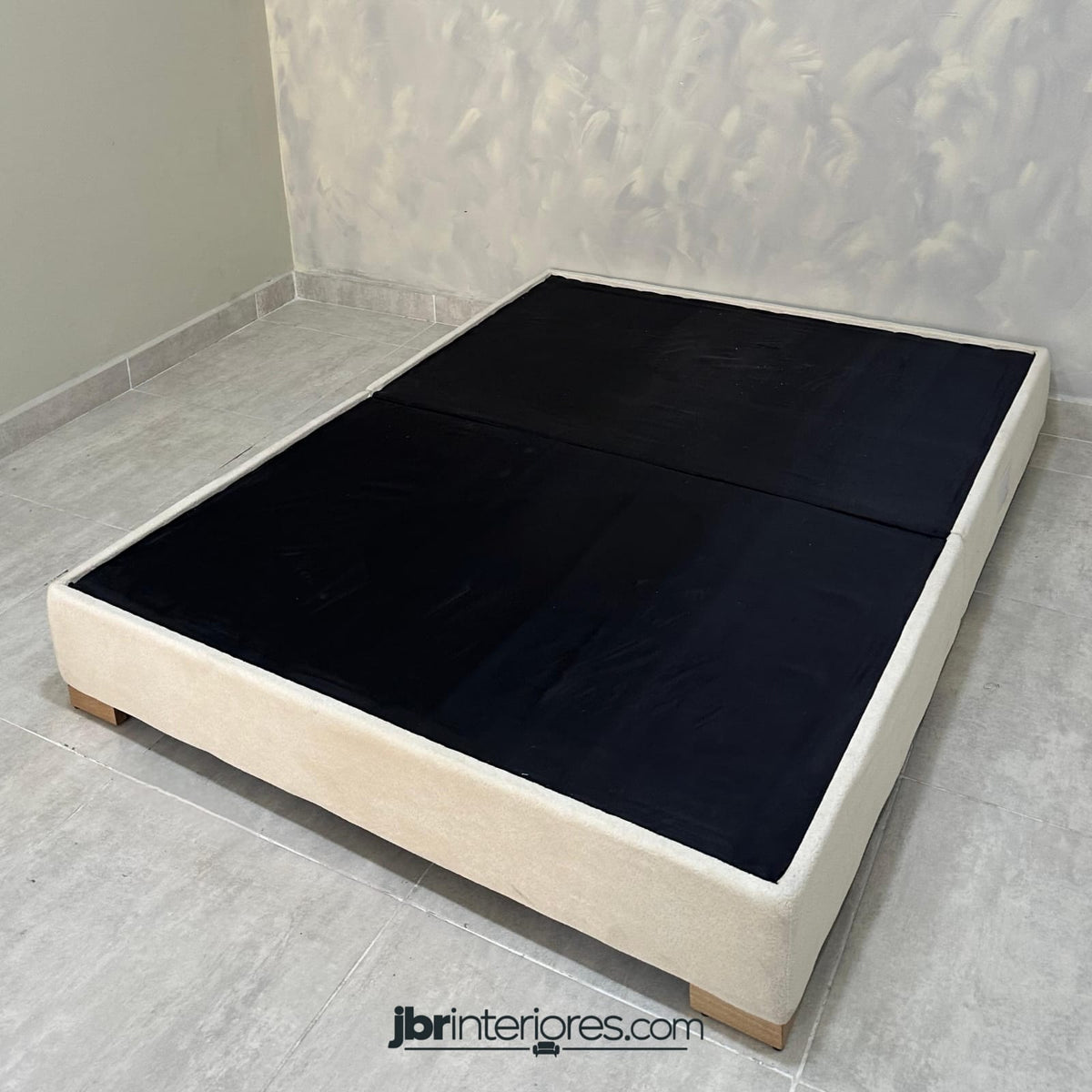 Basecama Premium Connect con Puerto de Carga