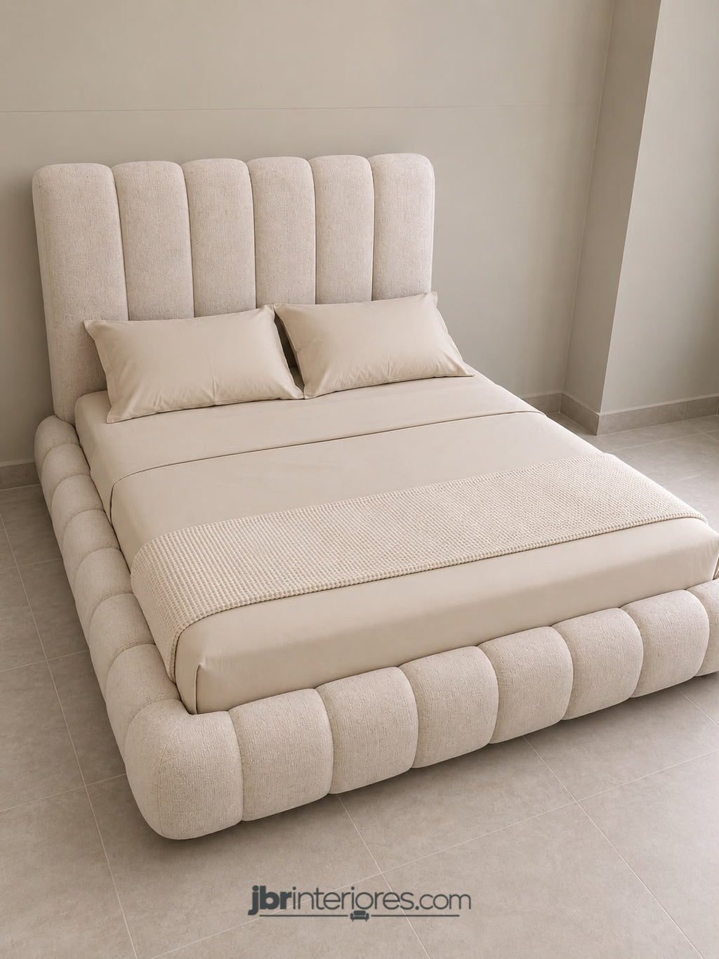 Cama Nube de Lujo Tapizada para Dormitorio