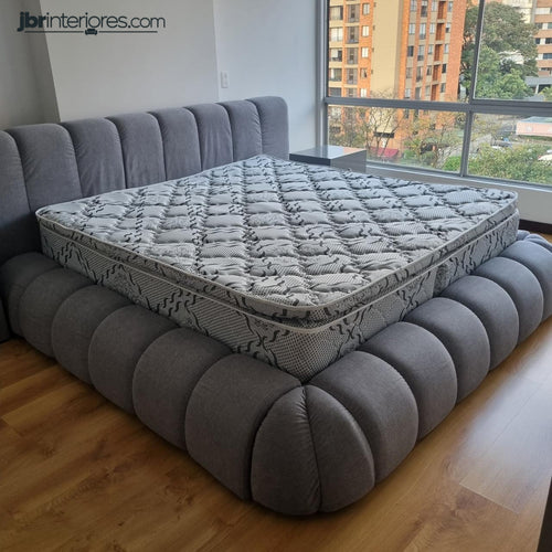 Cama Nube Omega | Espaldar Grueso y Diseño Curvo