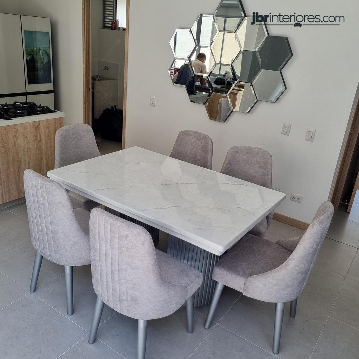 Comedor Italia | Tapa Efecto Mármol y Base Media Luna